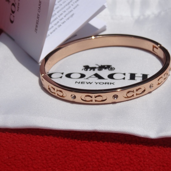 COACH “ROSE GOLD” KISSING C HINGED BANGLE BRACELET - Picture 6 of 8